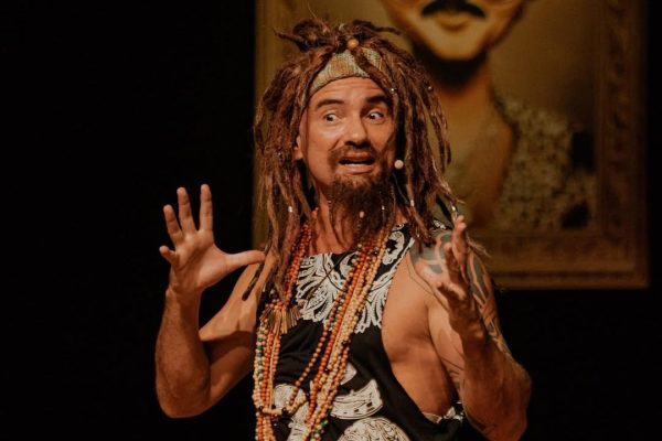 Marco Luque traz show inédito a São José dos Campos com seus personagens mais icônicos