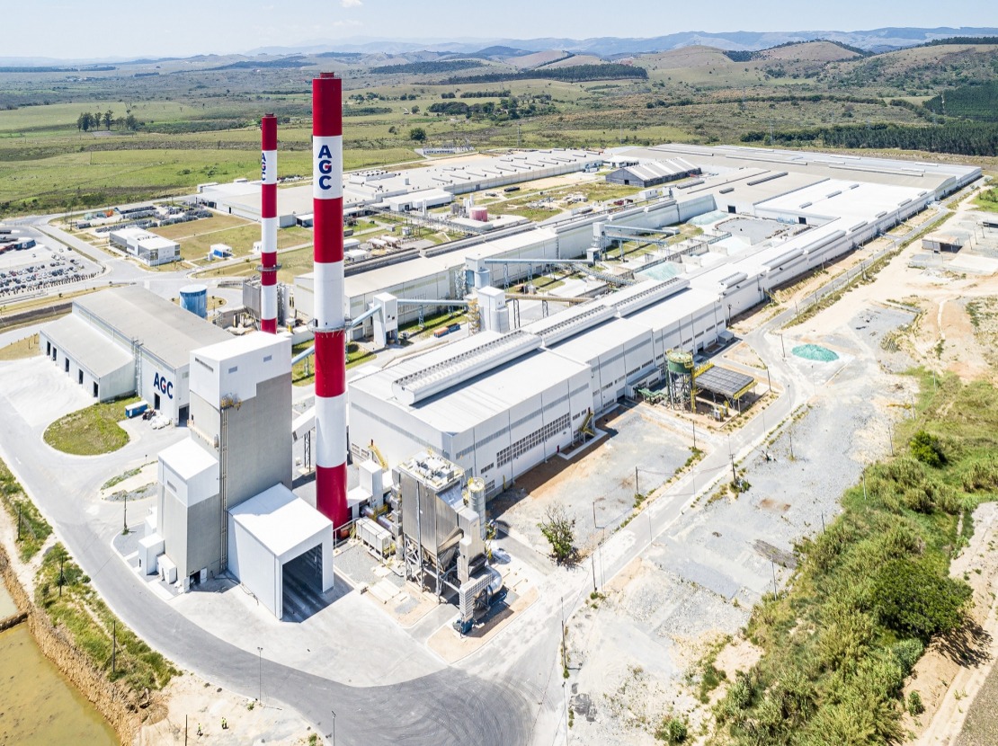 AGC Brasil inaugura fábrica de R$ 750 milhões em Guaratinguetá - spriomais