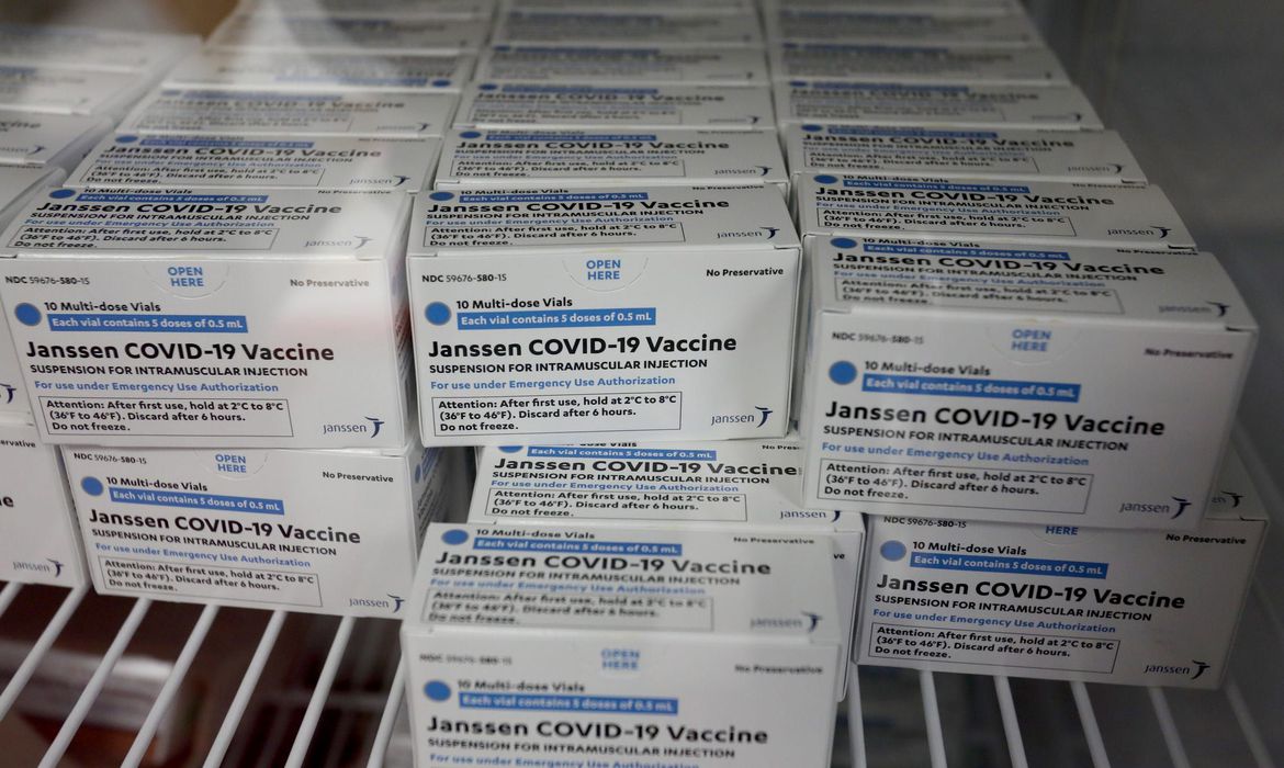 Covid-19: Brasil recebe mais 2,2 milhões de doses da vacina da Janssen