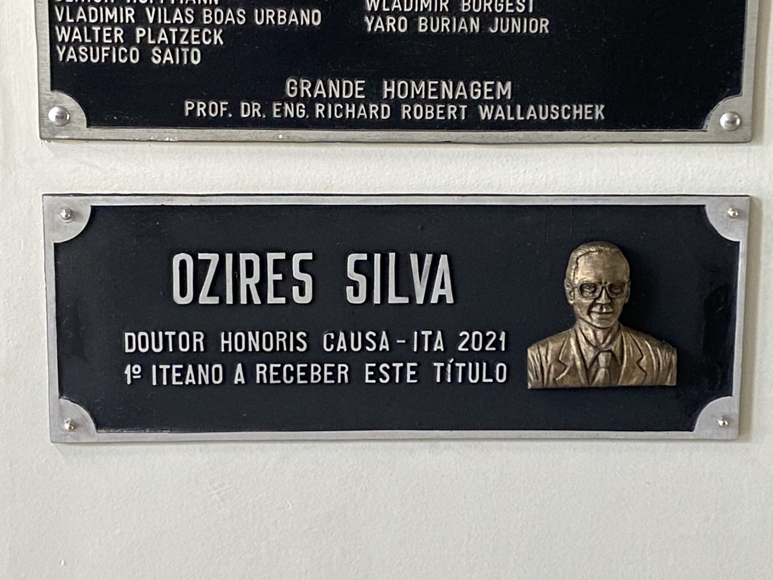 ITA homenageia Ozires Silva com o título de Doutor Honoris Causa