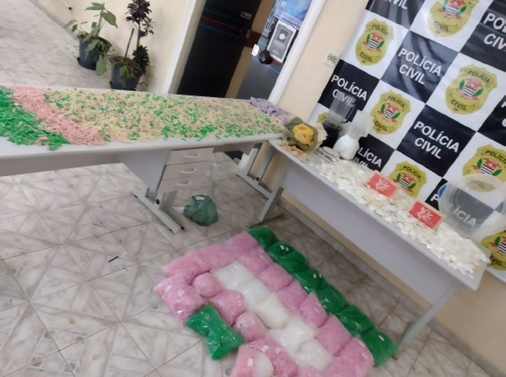 Homem é preso com mais de 12 kg de drogas em Guaratinguetá