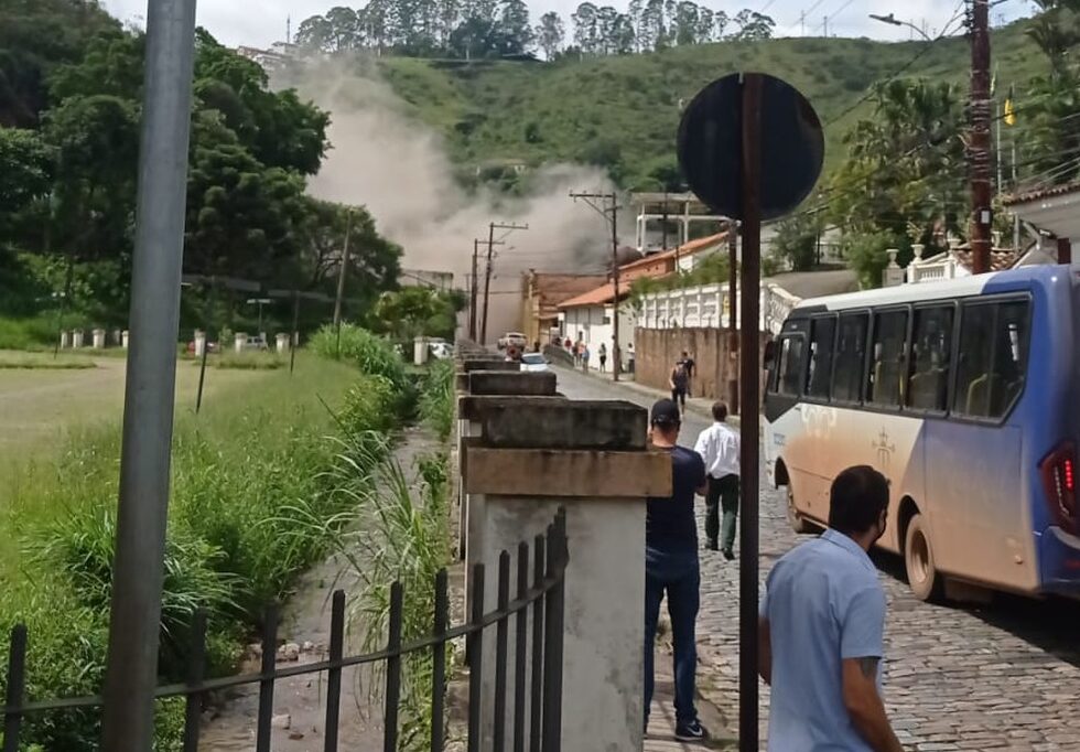 Deslizamento destrói casarão do século XVIII em Ouro Preto