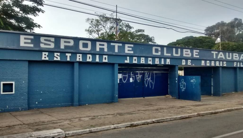 Fachada do estádio do Joaquinzão, em Taubaté