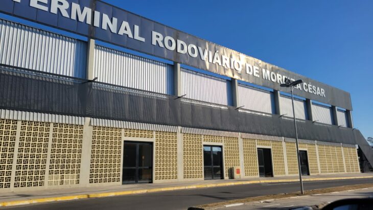 Fachada do novo terminal rodoviário de pindamonhangaba.