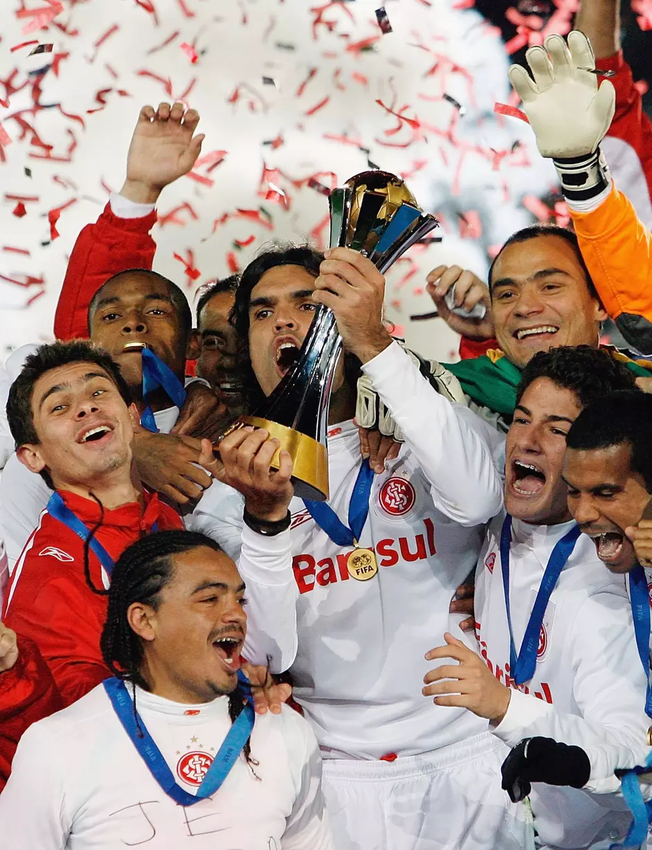 Jogadores do Internacional comemorando o Mundial de 2006