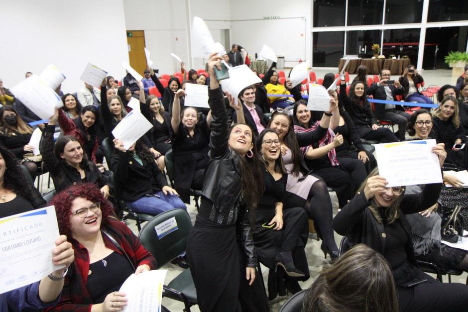 Professores efetivados para atuarem na rede municipal de ensino de São José