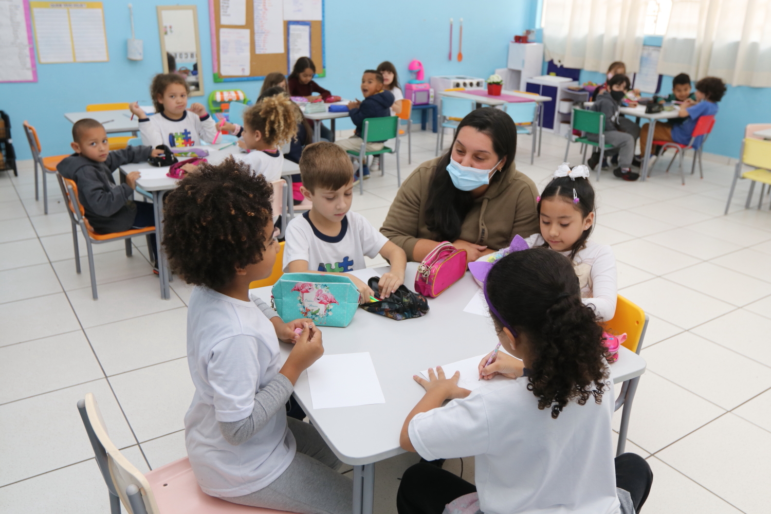 Processo seletivo em Jacareí visa a contratação de professores e de Agentes de Desenvolvimento Infantil