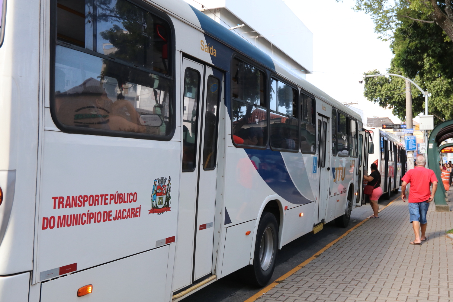 Transporte Público de Jacareí em funcionamento