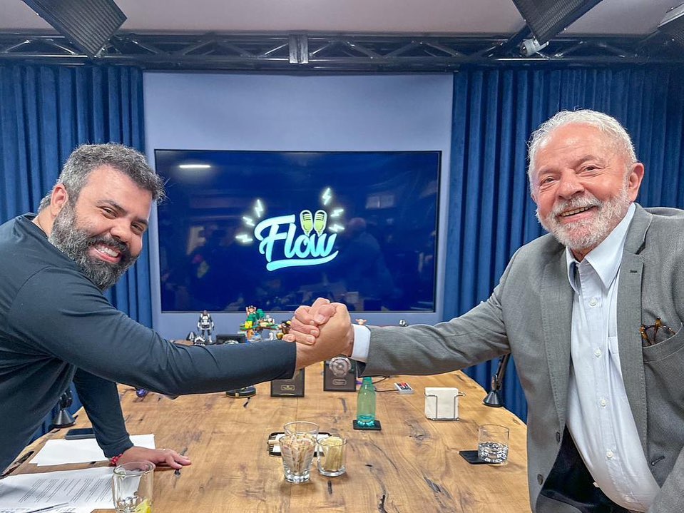 Lula nos bastidores do Flow Podcast