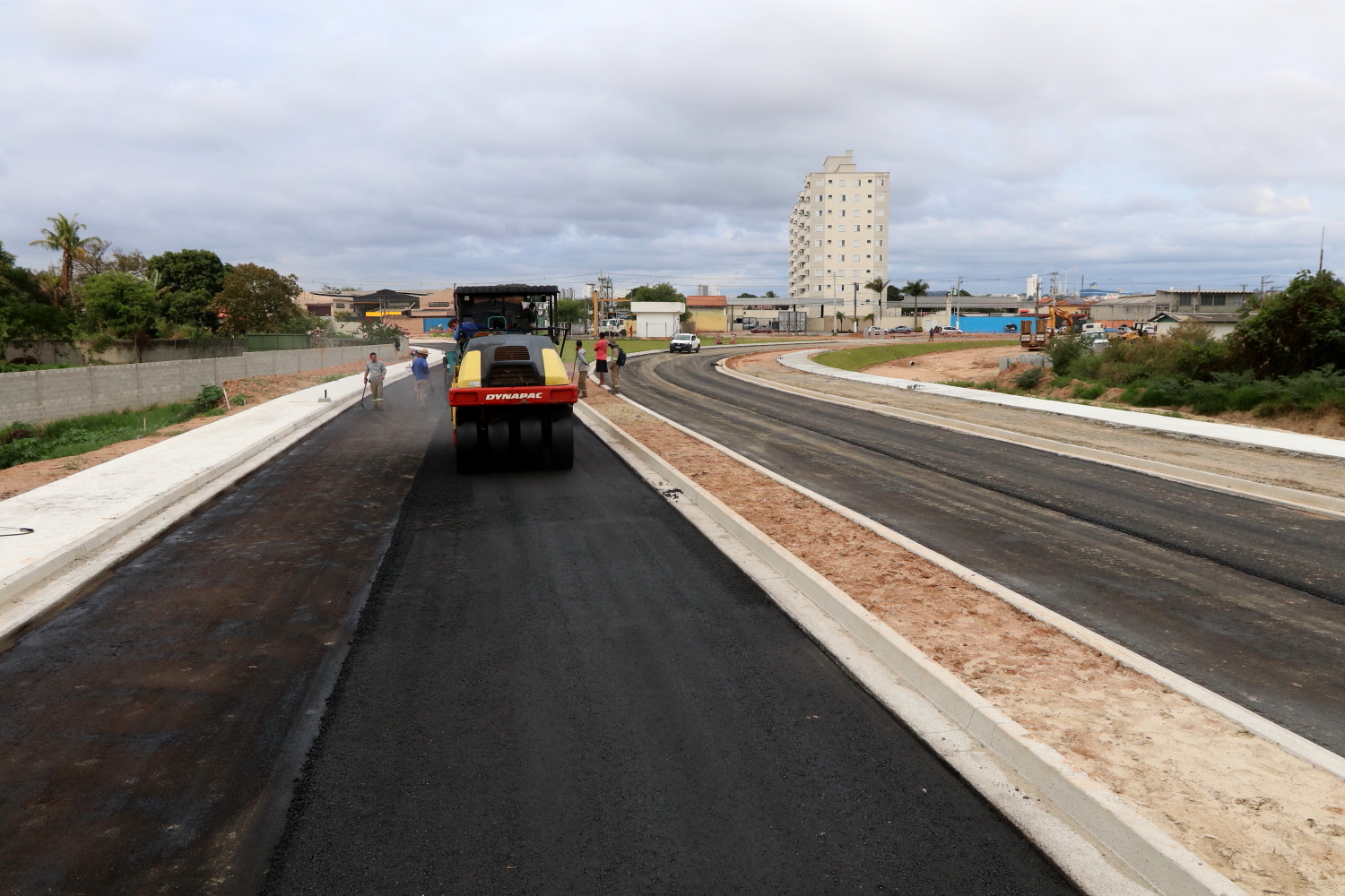 Obras da Terceira ponte de Jacareí