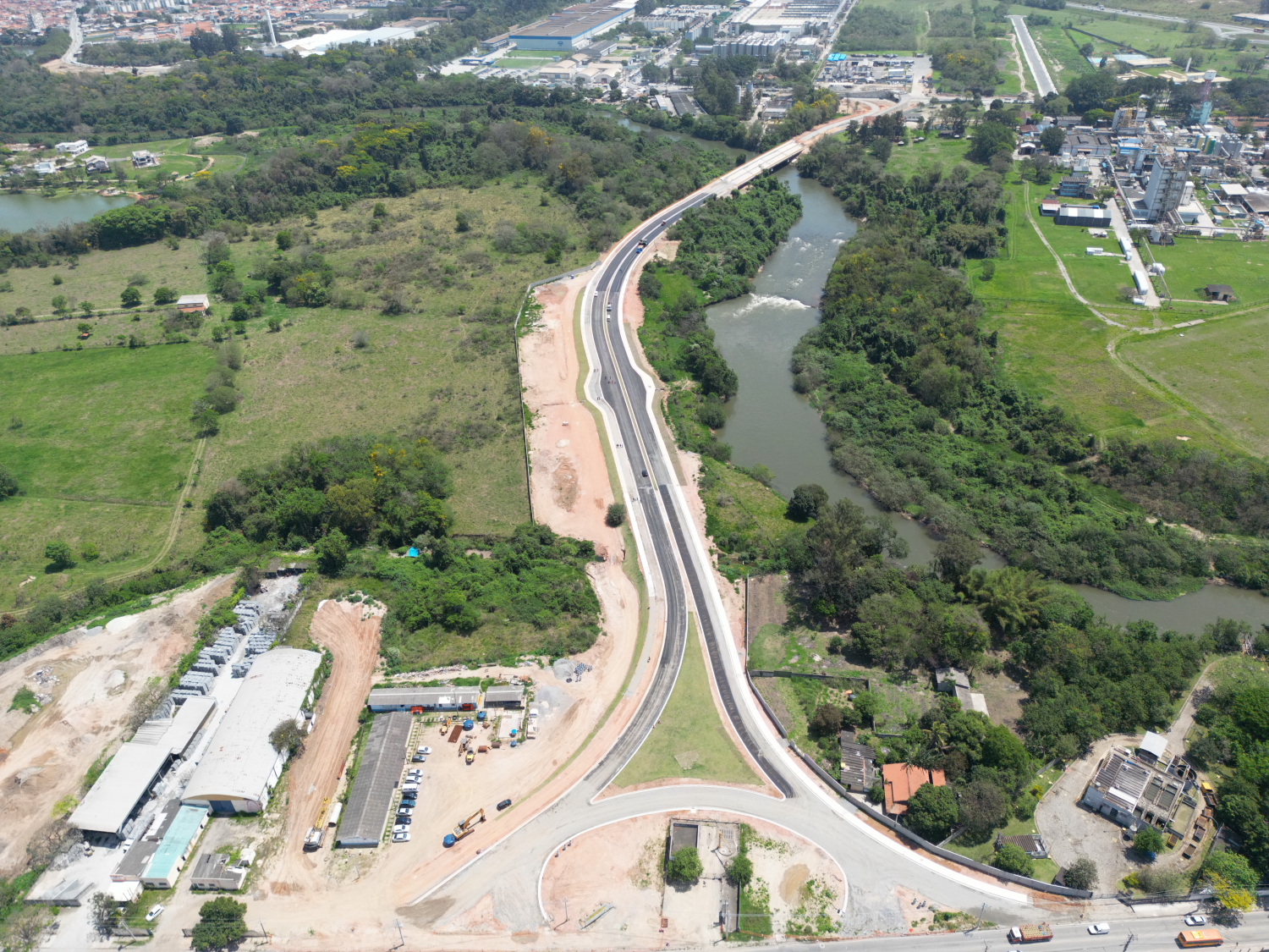 Visão geral da Terceira ponte de Jacareí