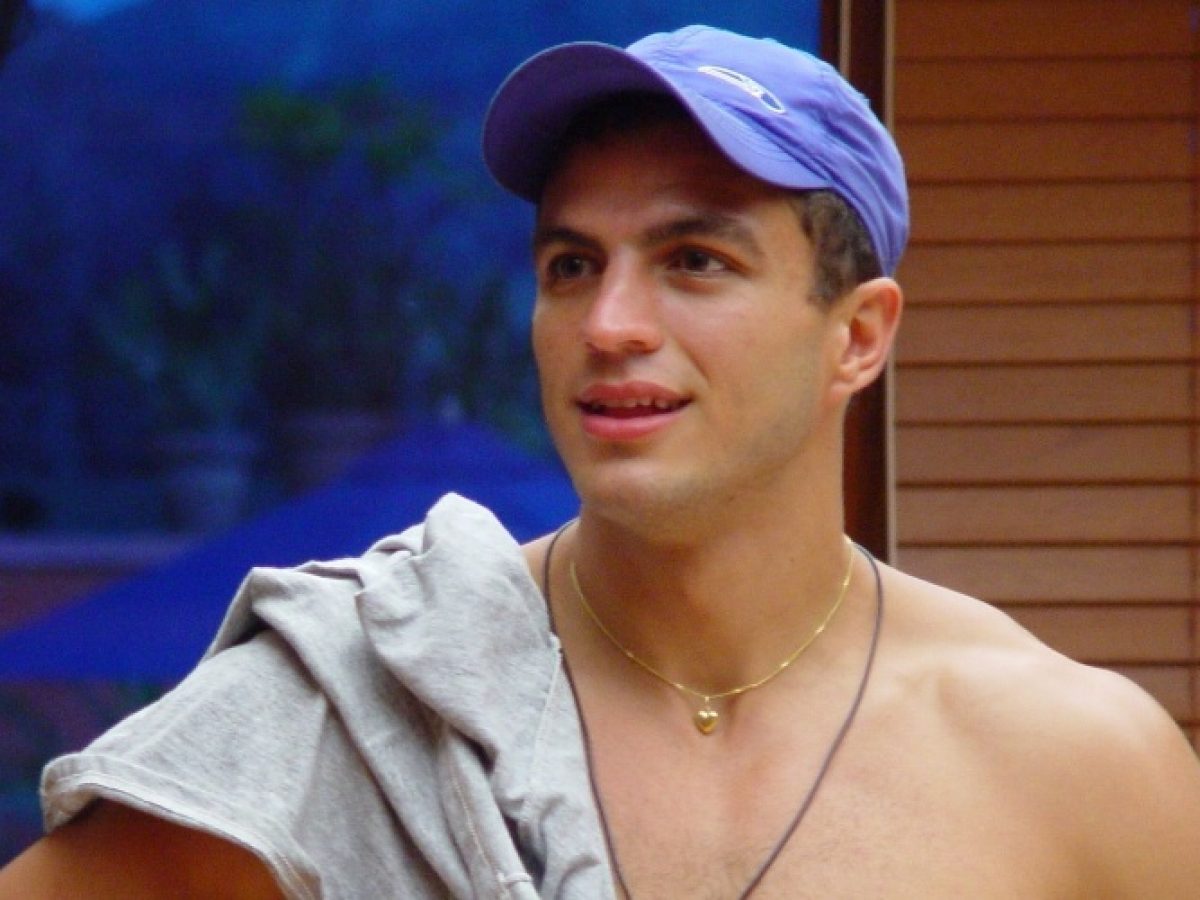 Kleber Bambam, vencedor do BBB 1, realizado em 2002