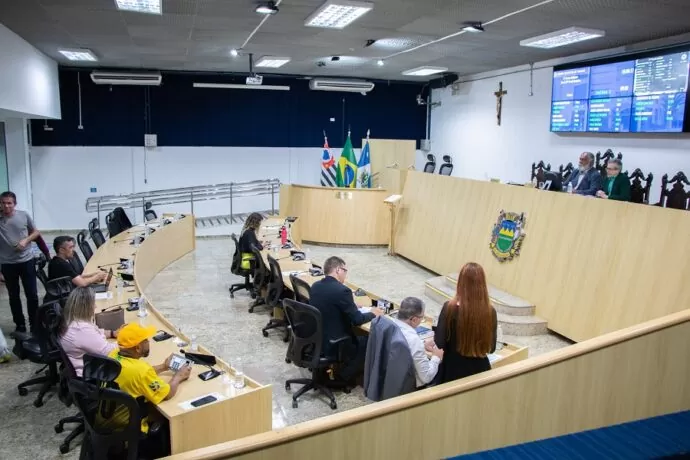 Plenário da Câmara de Taubaté, durante a 71ª sessão