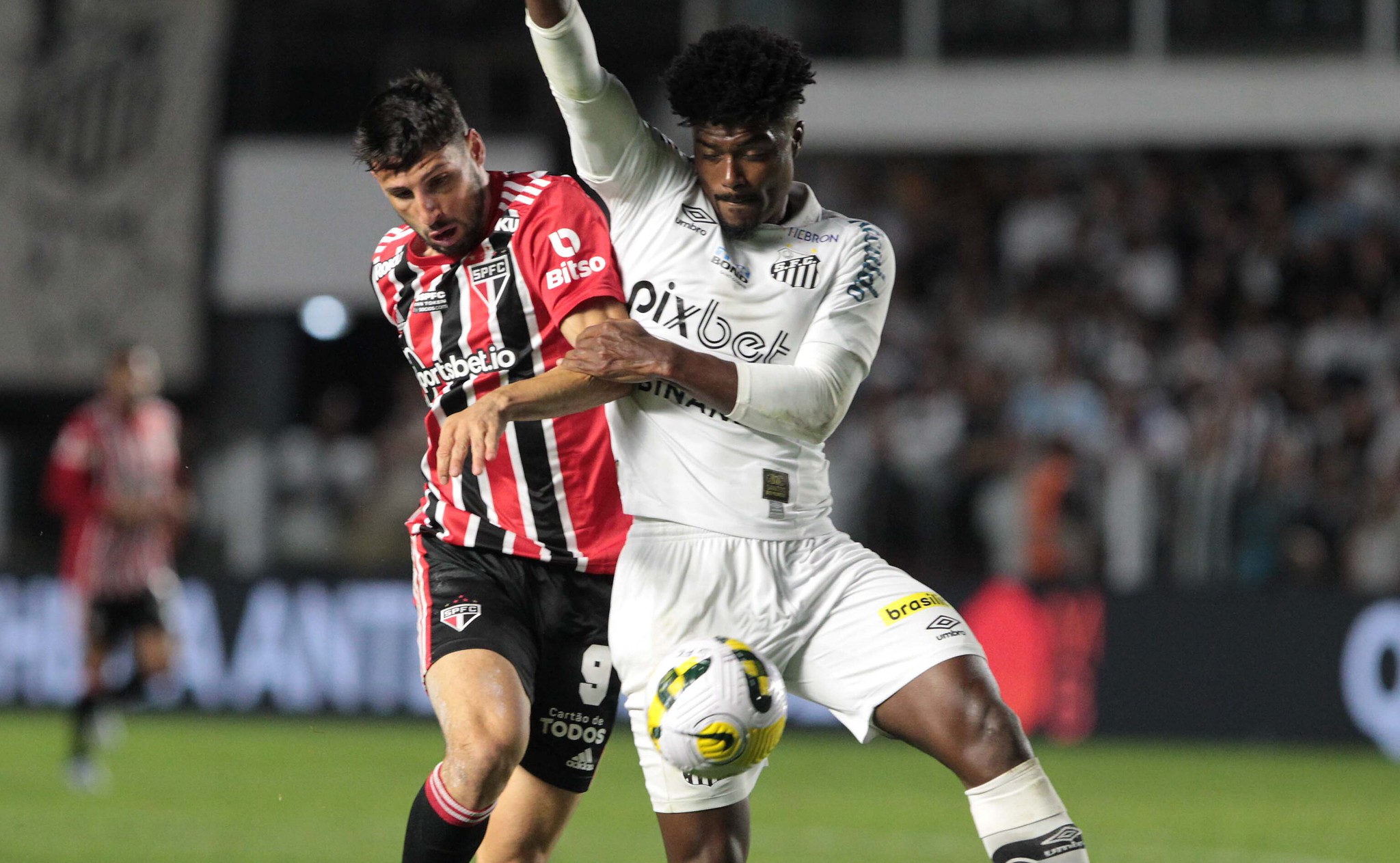 Santos e São Paulo sofreram na temporada 2022
