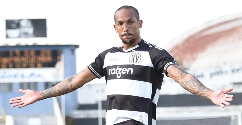 Vestindo a camisa do XV de Piracicaba, Raphael Macena foi o artilheiro da Copa Paulista 2020