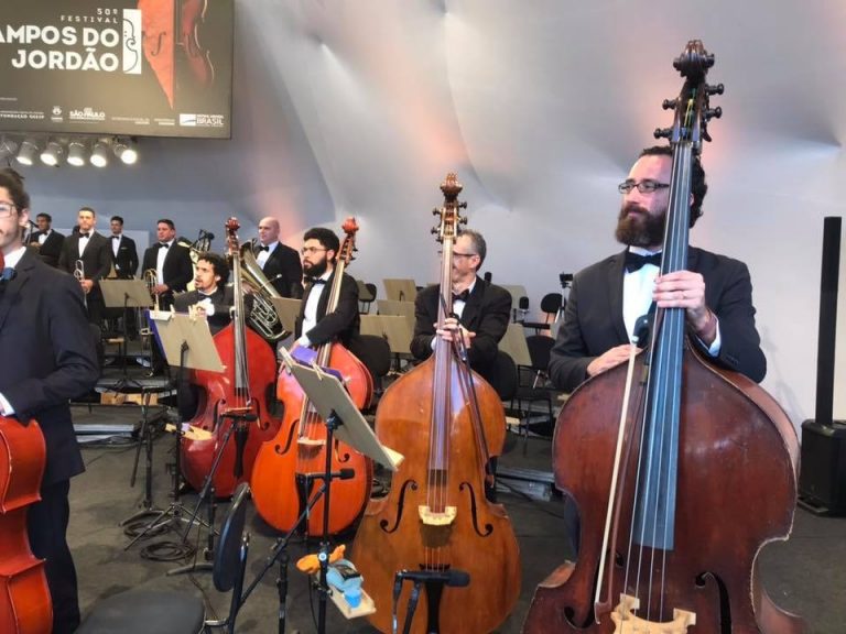 banda sinfônica de taubaté em apresentação