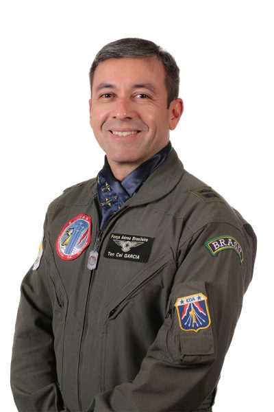 comandante Garcia, da esquadrilha da fumaça