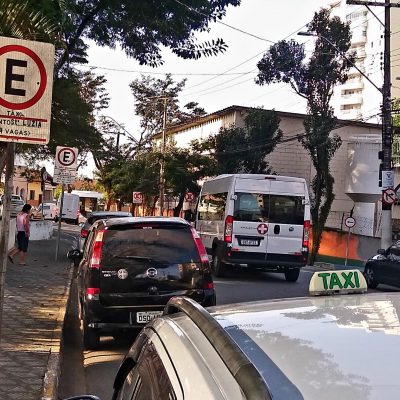Serviço de táxi de Taubaté