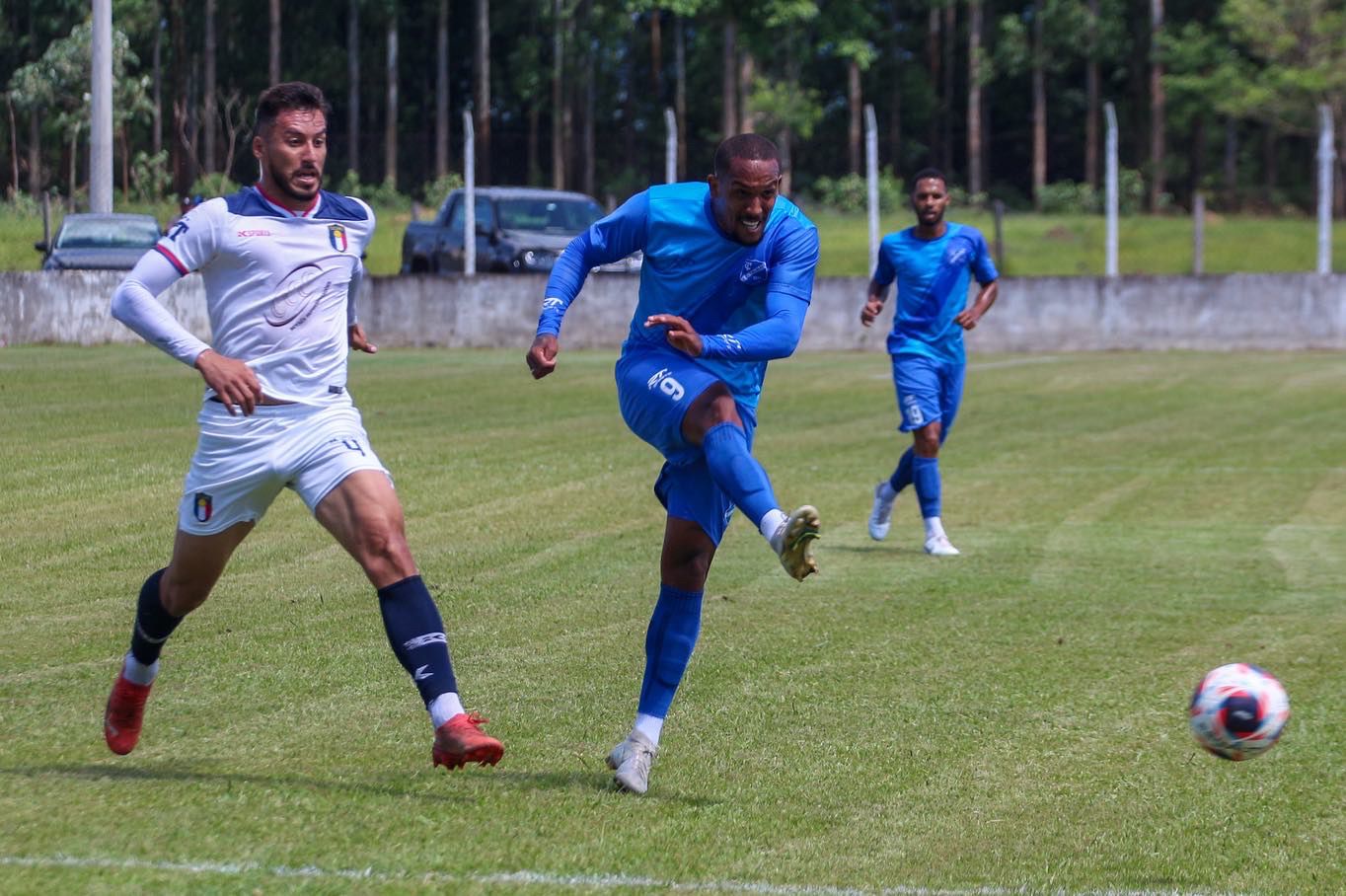 Imagem do jogo-treino entre EC Taubaté e União Suzano, nesta sexta-feira (23)