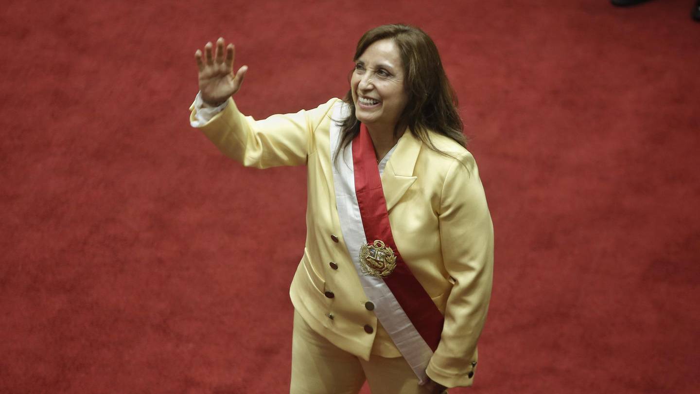dina boluarte, nomeada nova presidente do Peru após a destituição de PedRO cASTILLO