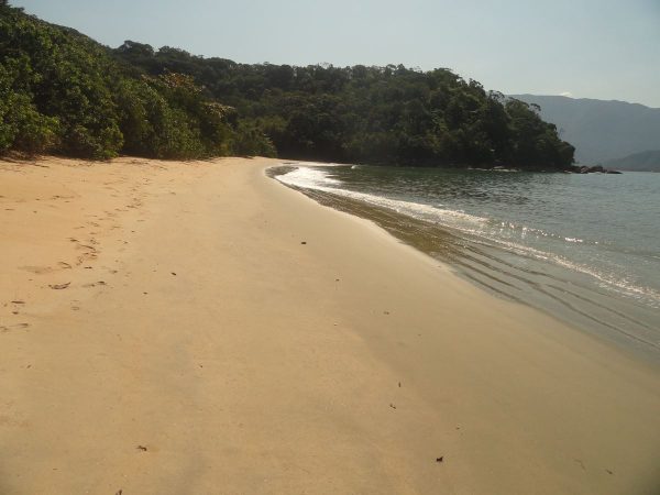 praia das costas em ubatuba