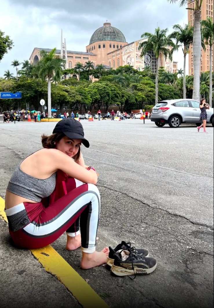 Atriz Klara Castanho em Aparecida