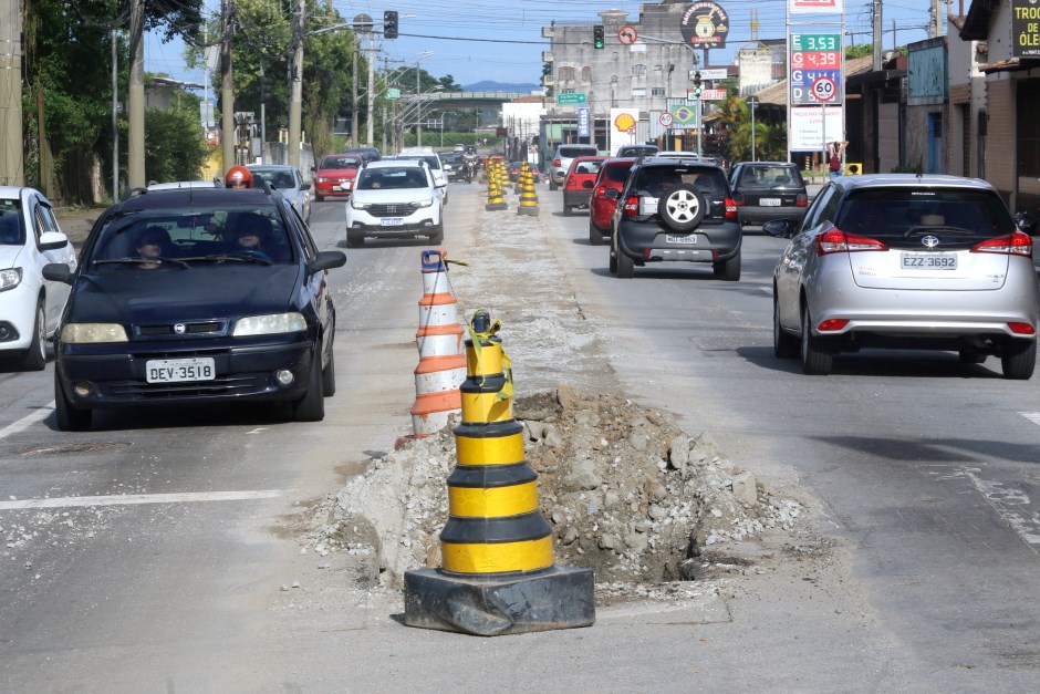 Trecho da avenida Sebastião Gualberto, na zona norte de SJC