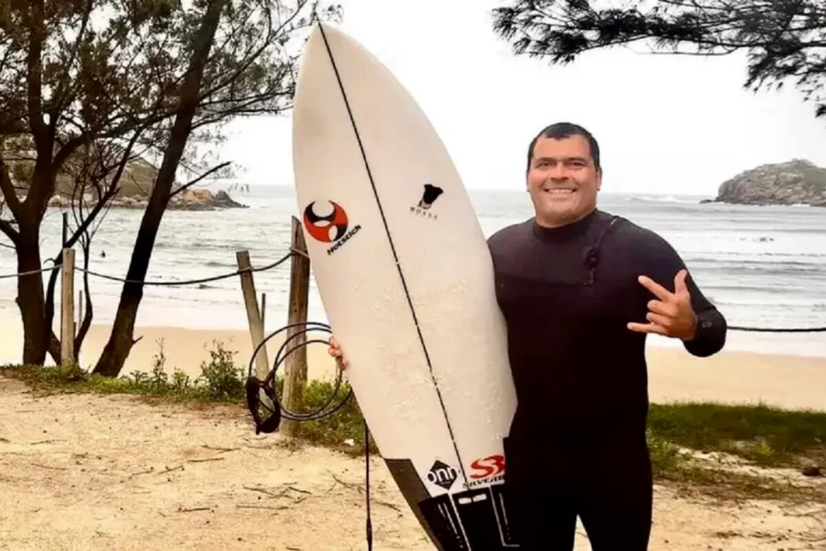 Surfista Márcio Freire