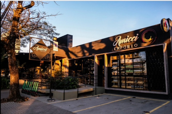 Restaurante Amicci; lugares românticos em SJC