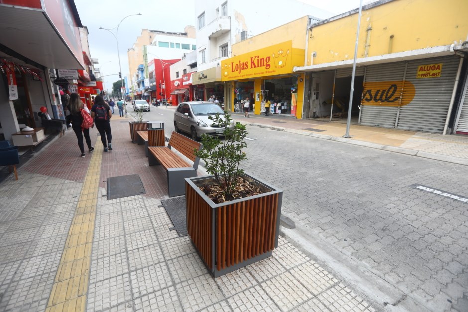 imagem do Revitalização da Rua 15 de Novembro vai requalificar seis quarteirões, com o aterramento da fiação; foto ilustra matéria sobre SJC prevê orçamento de R$ 1,1 bilhão em obras e melhorias viárias