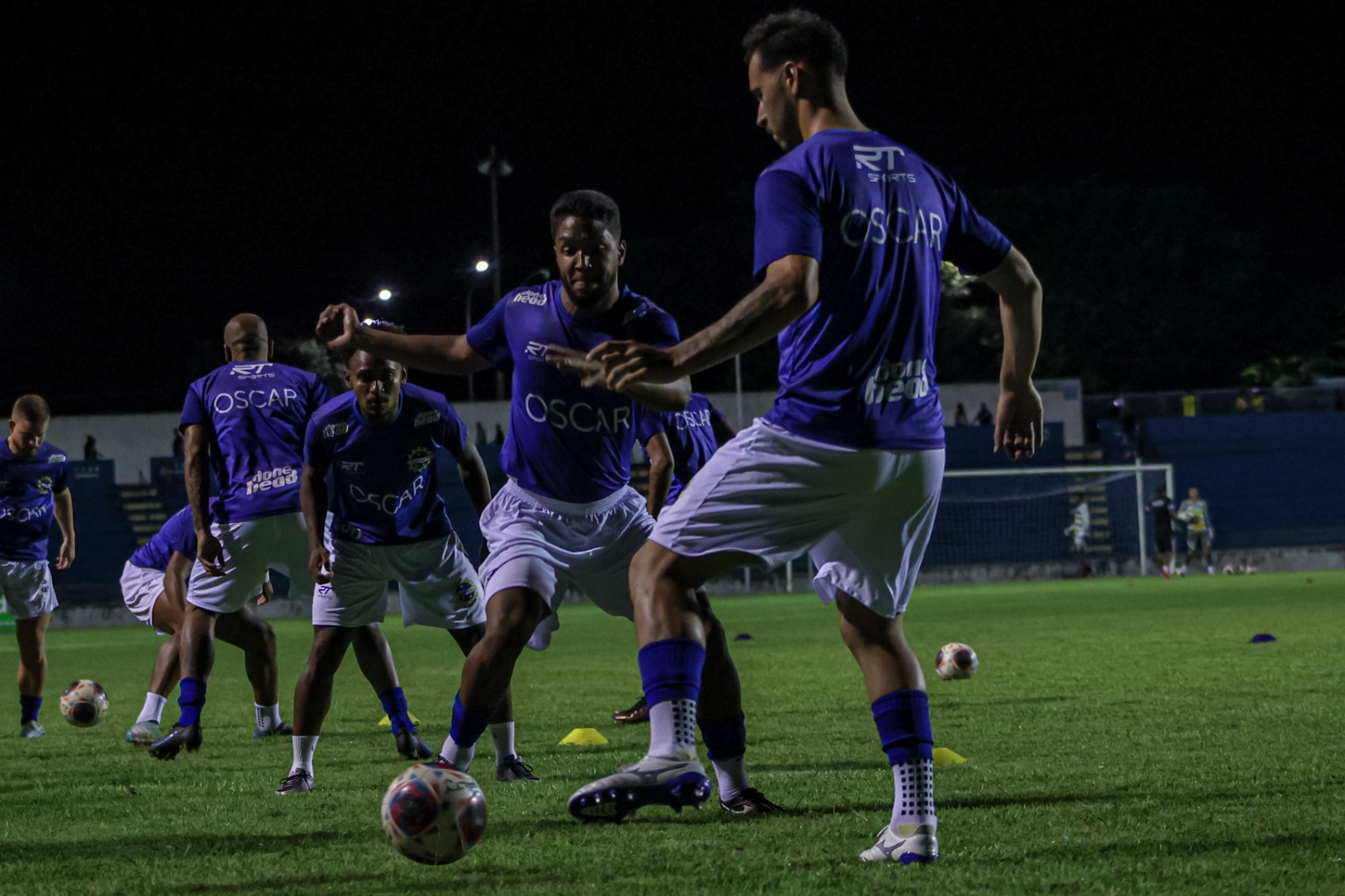 jogadores do são josé em treino para o confronto com o grêmio prudente
