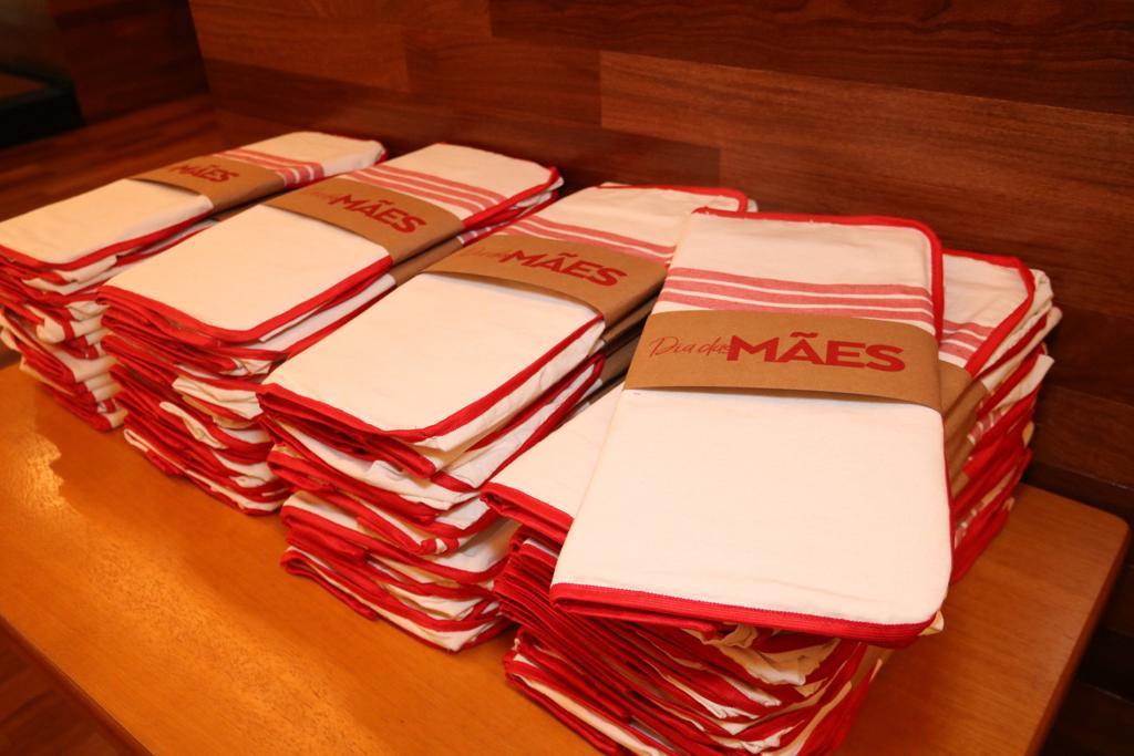 Bags sustentáveis produzidas pela ONG OrientaVida, de Potim, Vale do Paraíba, que serão distribuídas pelo CenterVale Shopping, em Sâo José dos Campos.