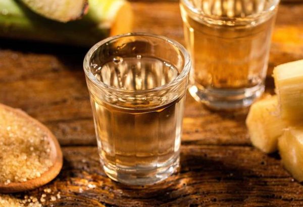 copo de cachaça