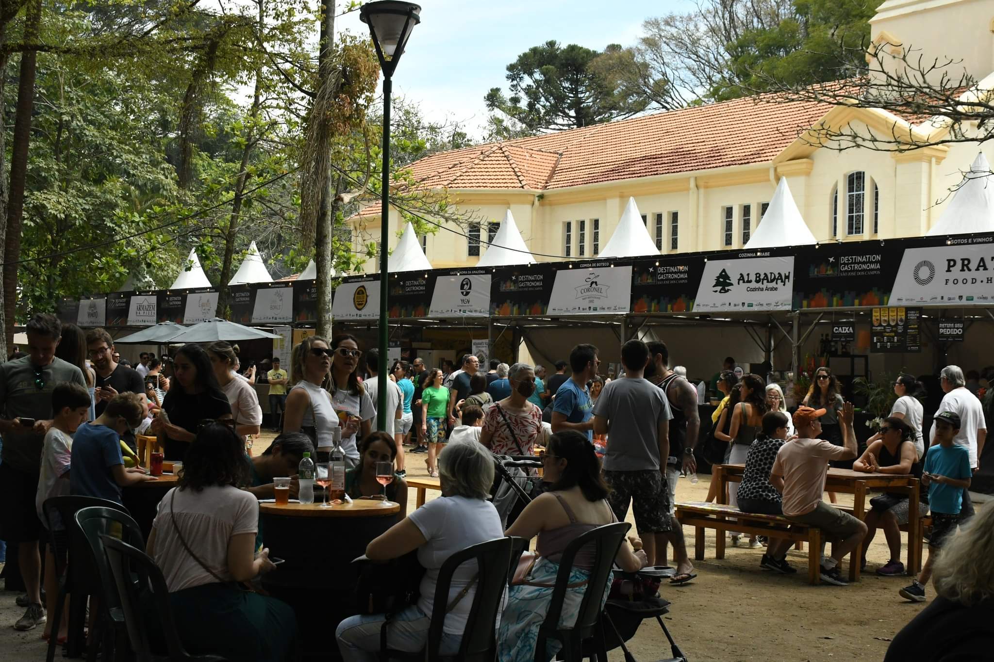 público reunido no parque vicentina aranha na última edição do +gastronomia
