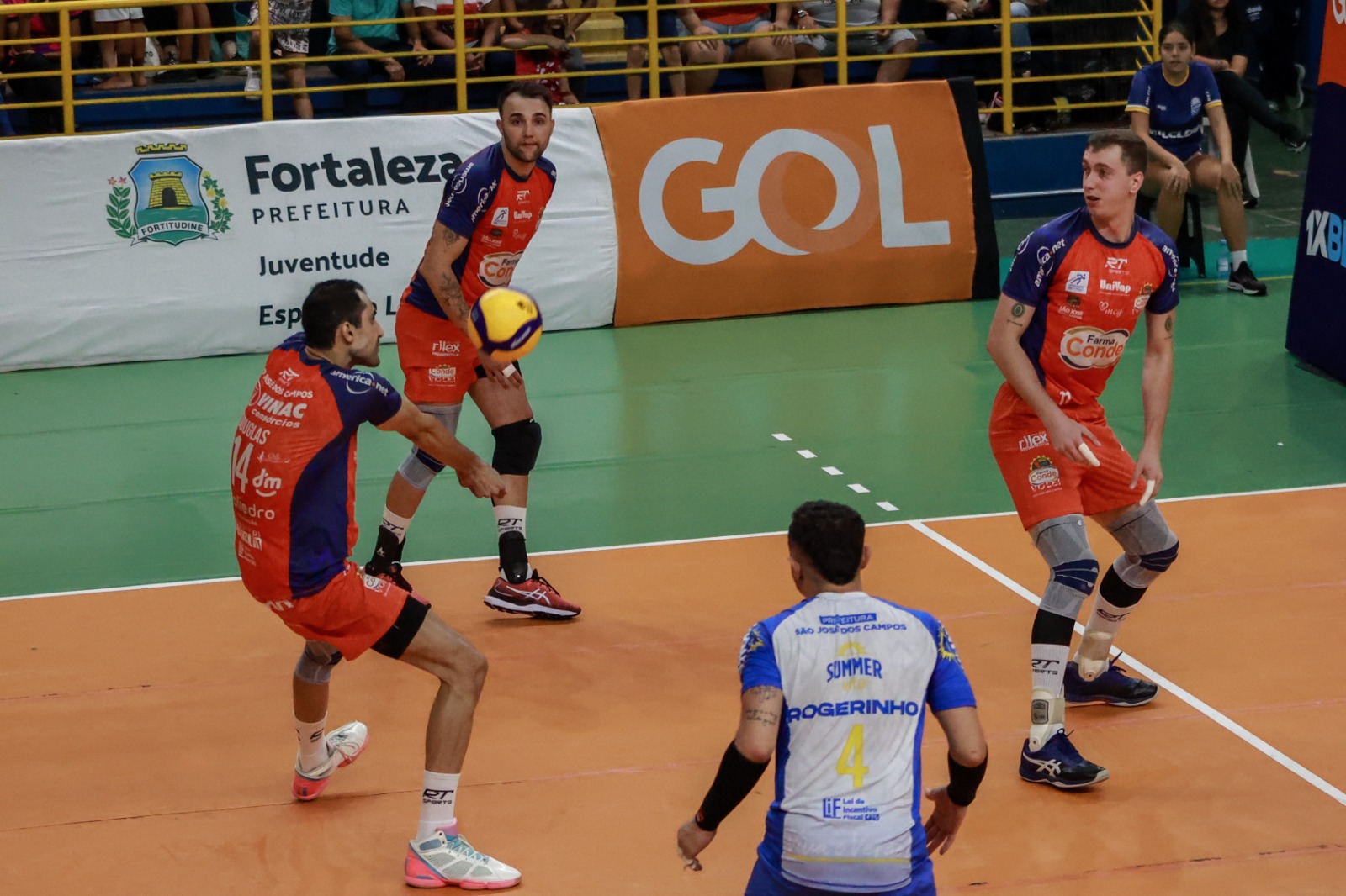 vôlei são josé em quadra pela superliga