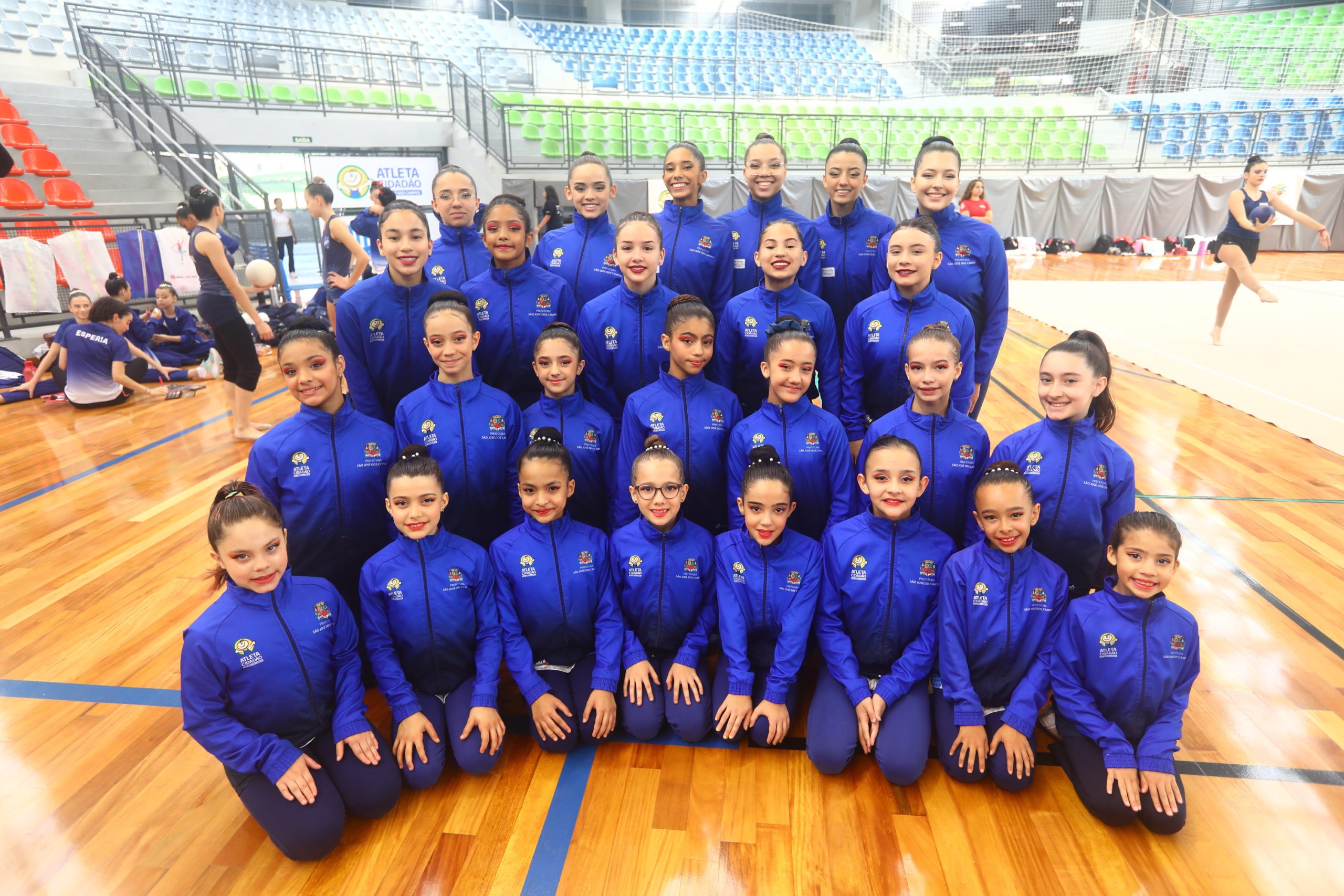 Atletas de ginástica ritmica de são josé. ginastas de são josé vão competir neste sábado