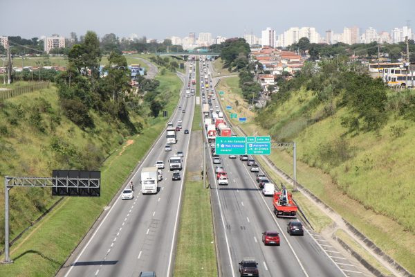 Via Dutra em São José dos Campos