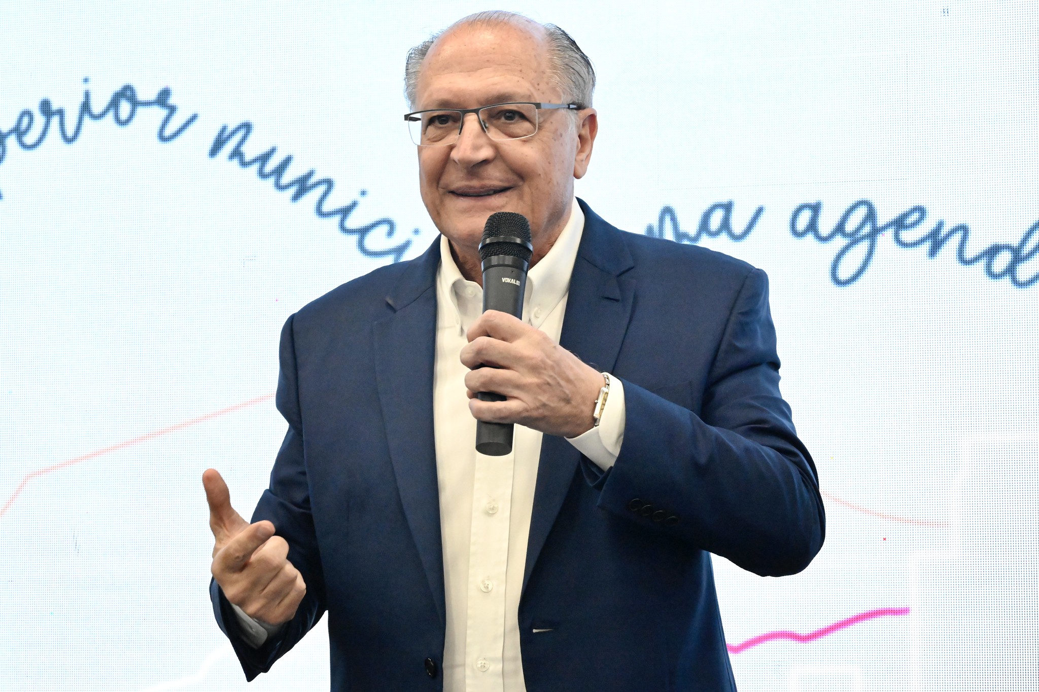 Alckmin fez elogios à instalação da Eve Air Mobility, subsidiária da Embraer; em Taubaté