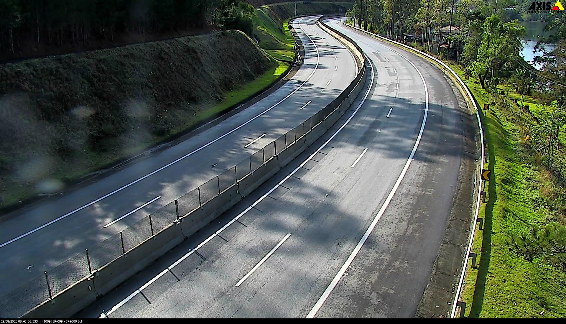 Rodovia dos tamoios que teve trecho da serra antiga liberado após chuva