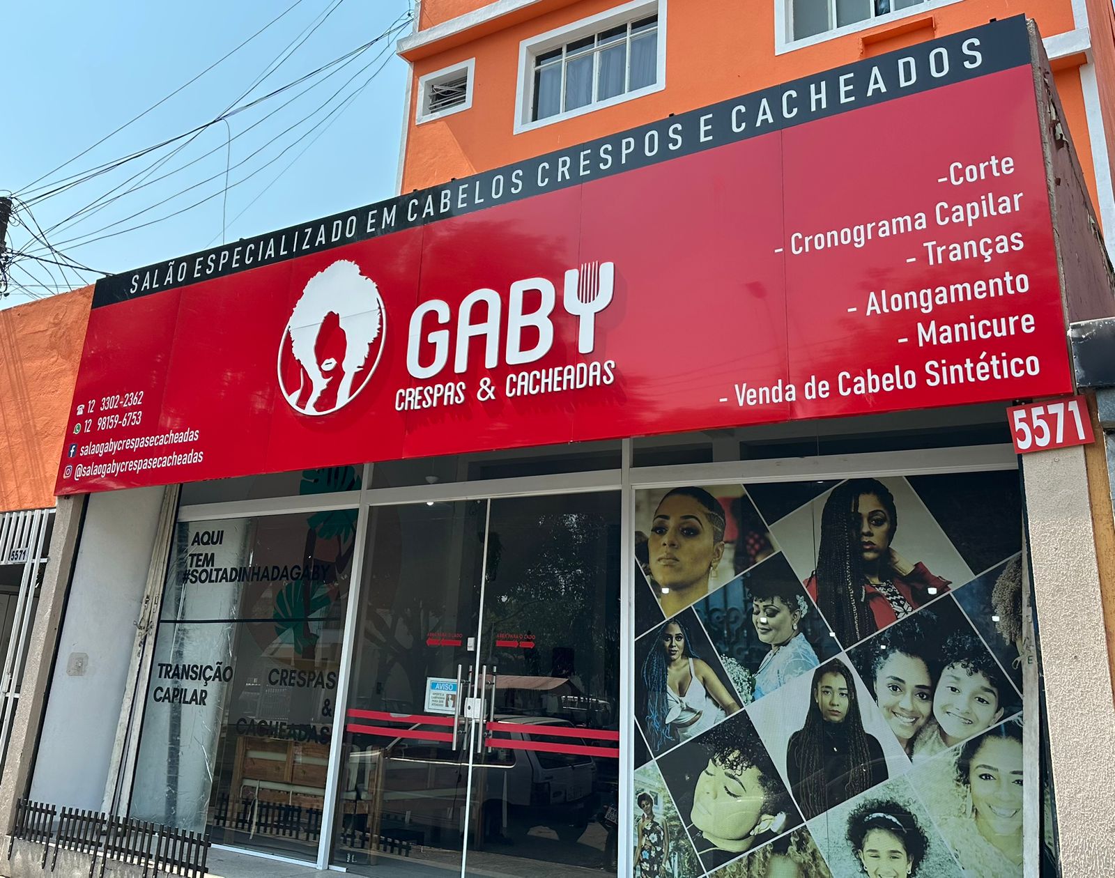 Fachada do Salão de cabeleireiros Gaby Crespas e Cacheadas em SJC
