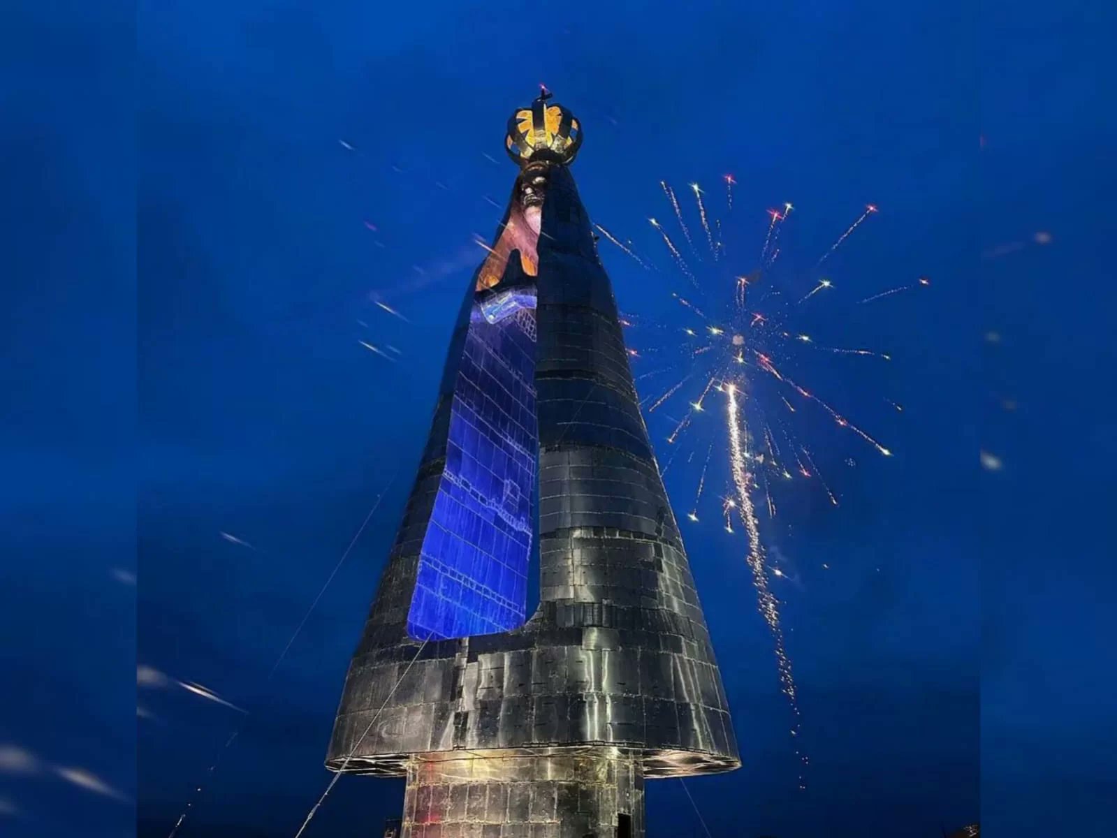 Estátua de Nossa Senhora Aparecida pode ser visitada gratuitamente