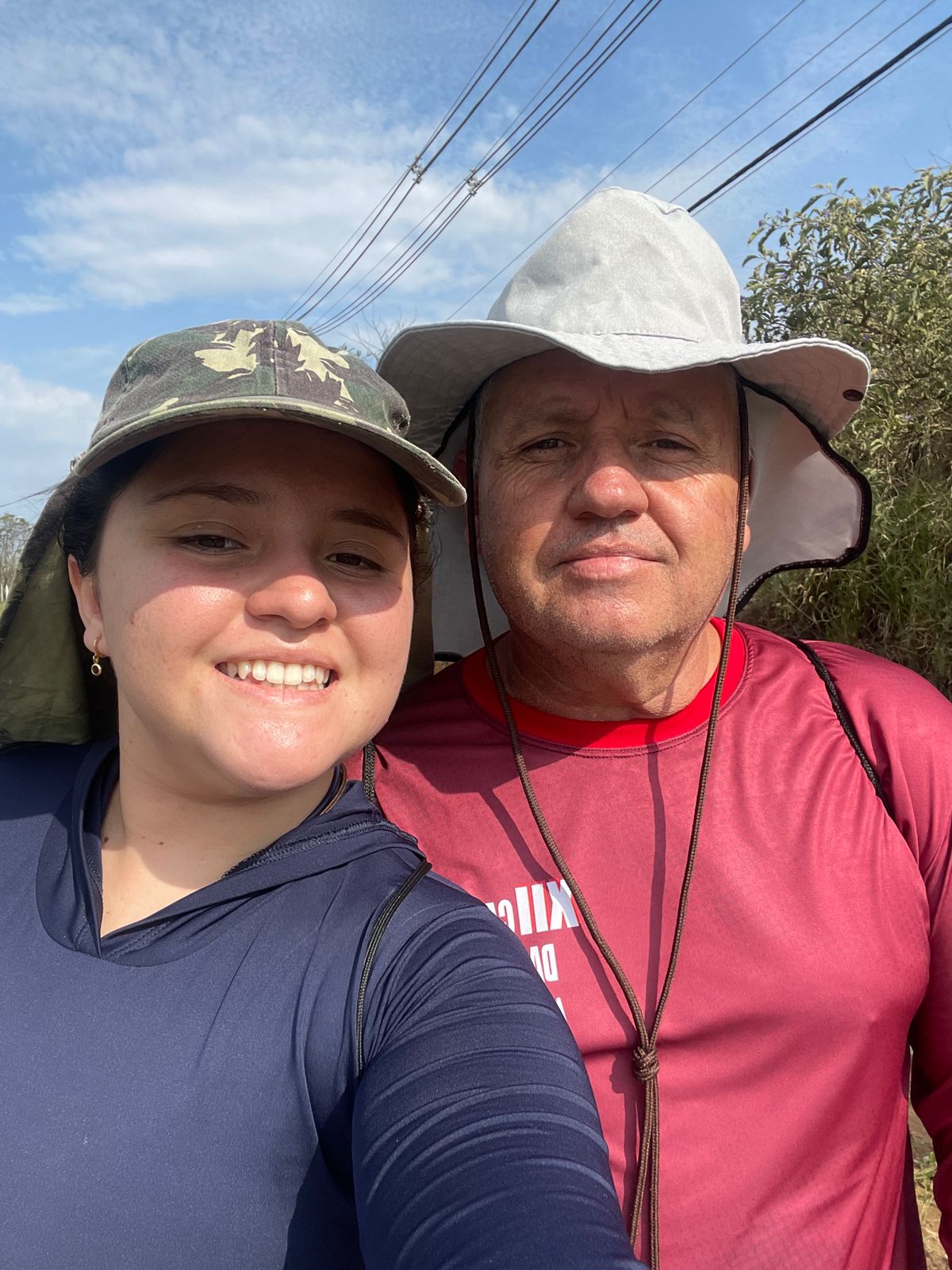 Romeira de São José, que relatou dificuldades em caminhada até o Santuário de Aparecida com o pai. Os dois estão junto na foto e usam chapéu, lado a lado