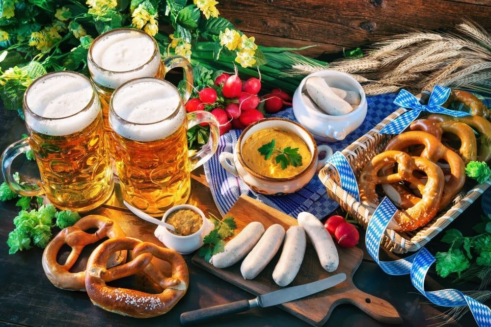 pratos típicos da Oktoberfest em São José dos Campos