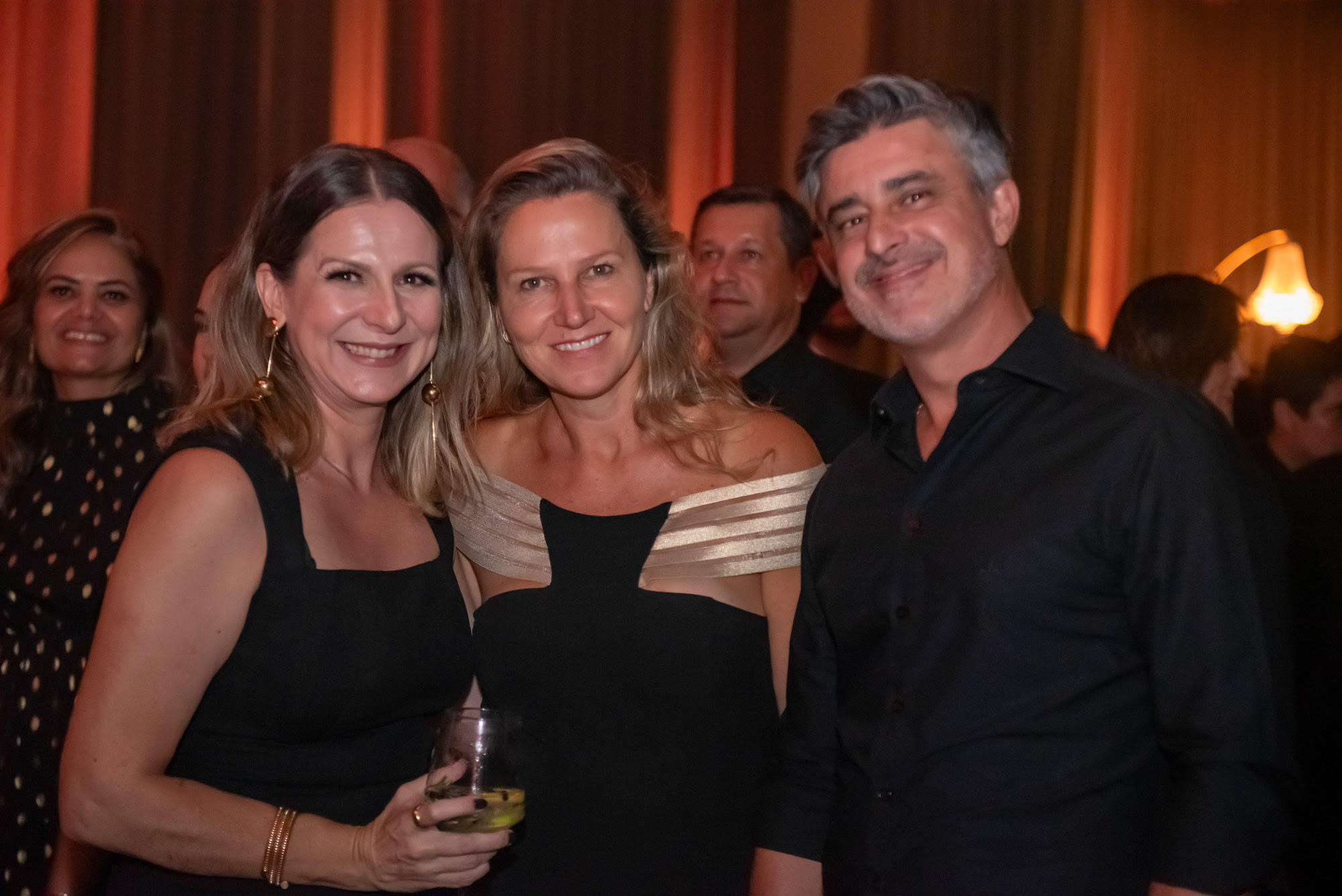 Claudia Li Brantes, Cristhiane Luckemeyer e Christian Dantas
