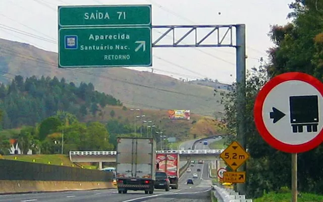 Interrupção do trânsito vai afetar os dois sentidos da Via Dutra em Aparecida