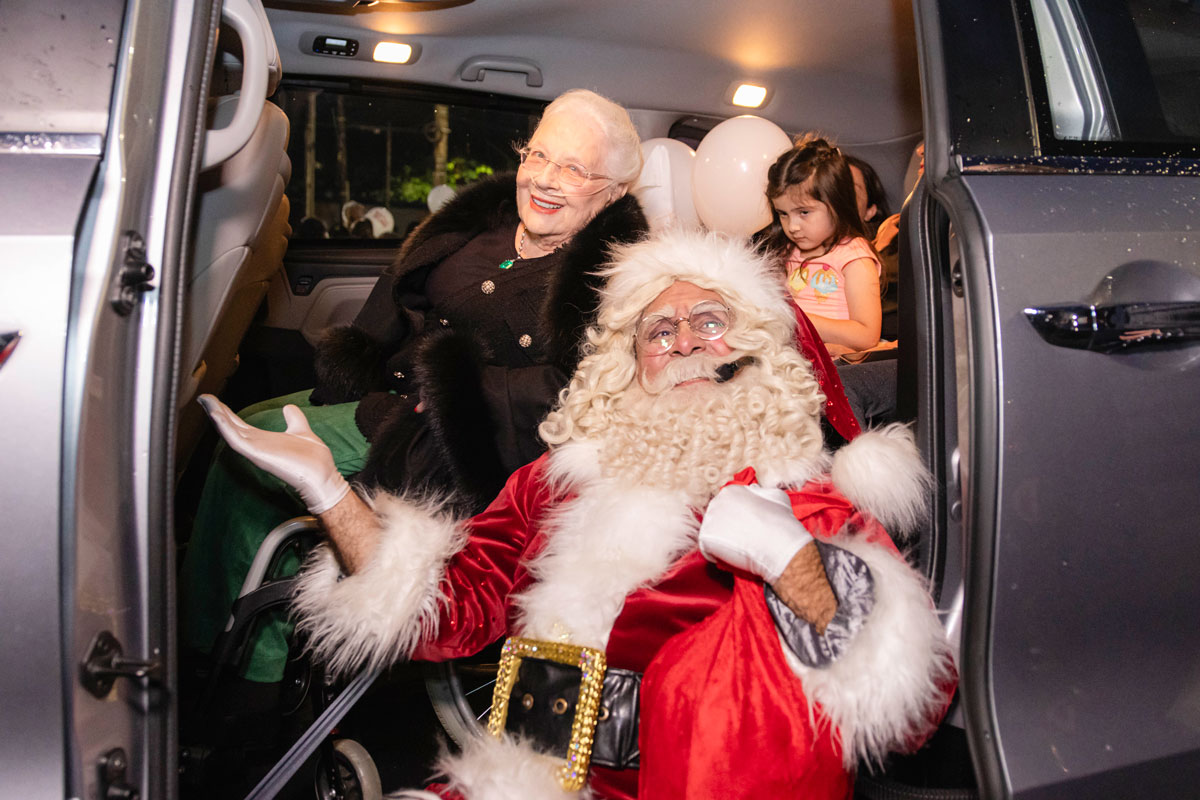 Lia Maria Aguiar na abertura da temporada de Natal em Campos do Jordão