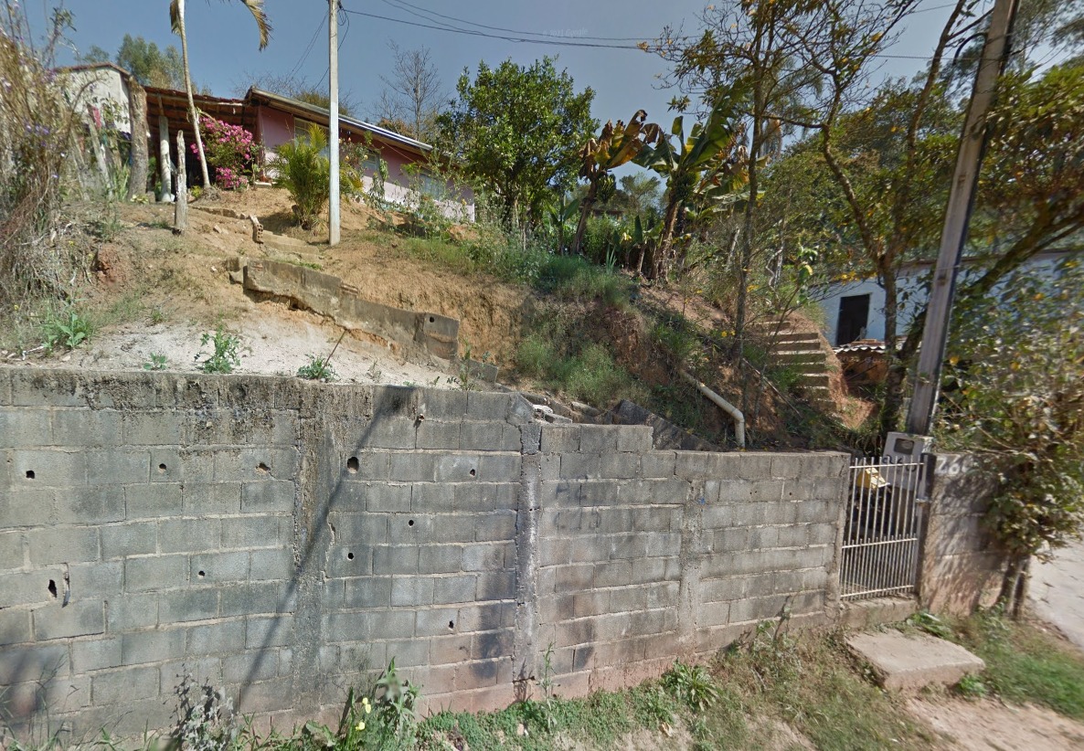 Casa na rua Dona Nega, bairro dos Freitas, que está entre as áreas de risco em SJC 