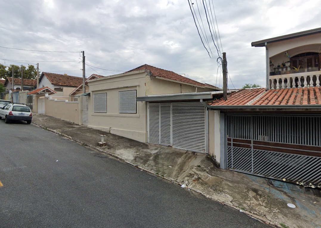 Casa que mulher morreu enforcada ao tentar roubar fica na rua Felisbino Pinto da Cunha, no bairro Vila Maria em SJC