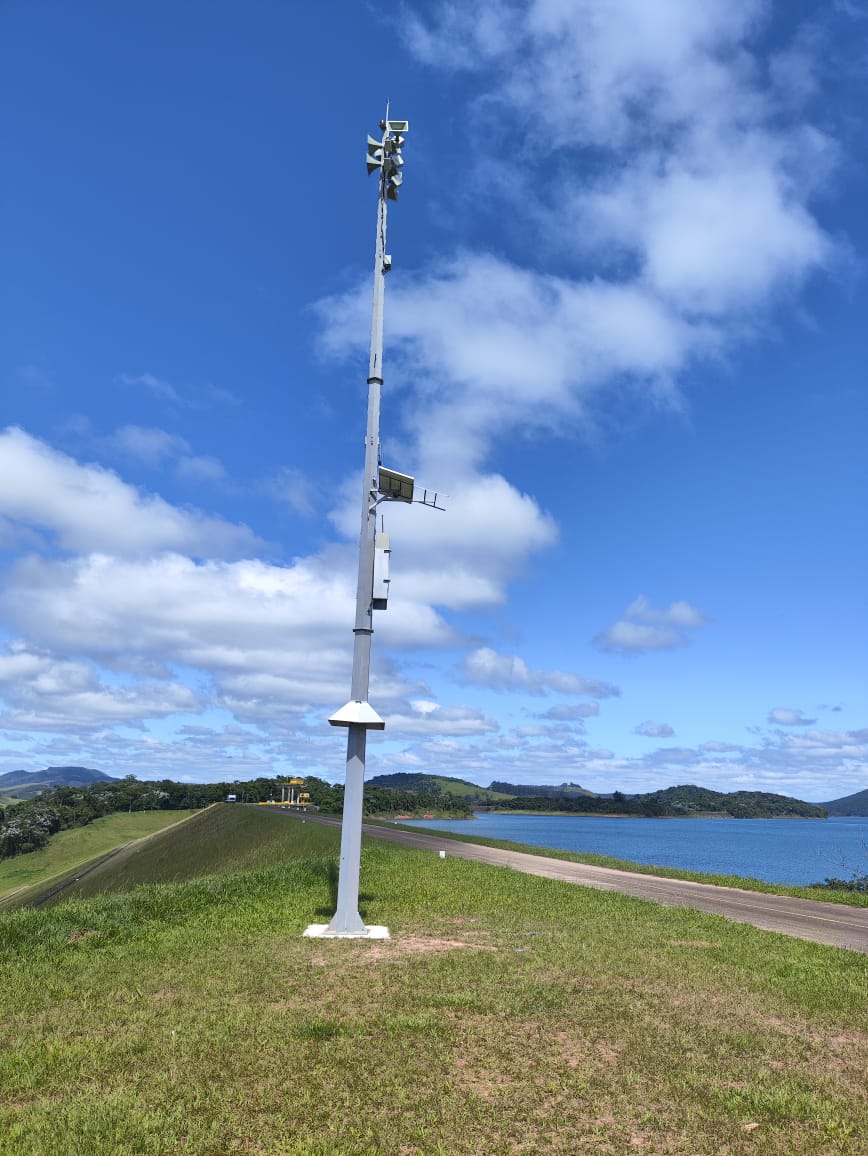 Barragem de Paraibuna é a mais alta do Brasil; testes de sirenes são realizados no local