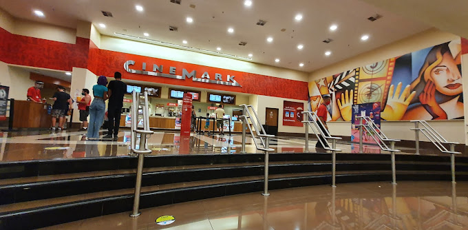 entrada e bomboniere do cinemark do centervale shopping ce